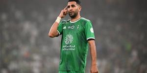 رياض محرز يغرد منفردا بقائمة الأكثر مساهمة تهديفية في الدوري السعودي - موقع رادار